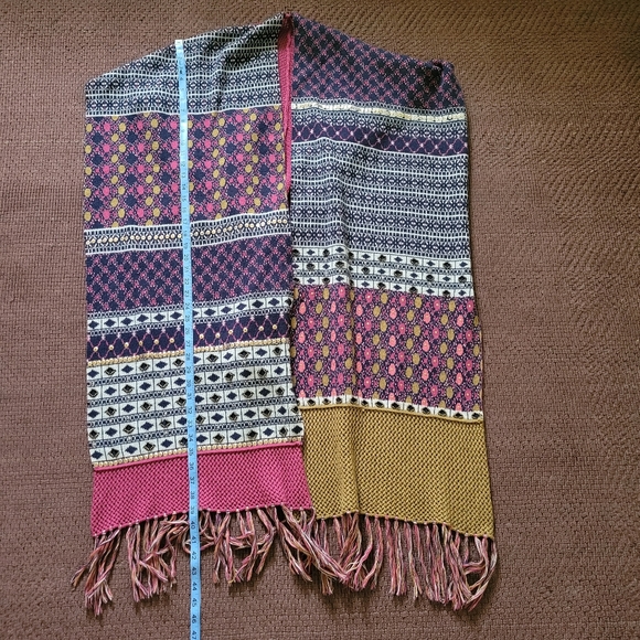 Angel Of The North Shawl - Picture 10 of 12